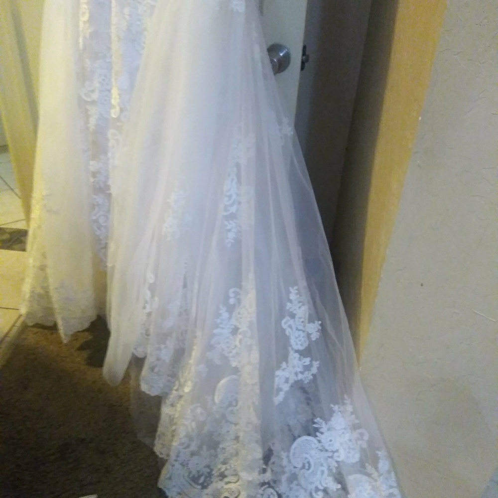 Allure bridal wedding dress C387